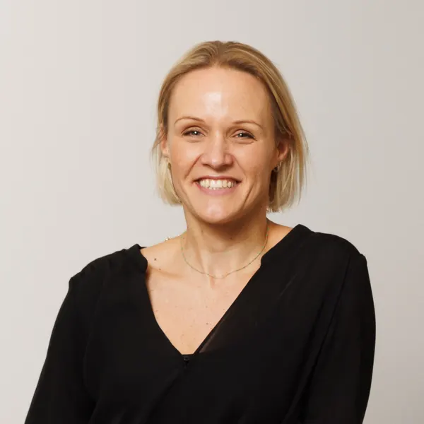 Nicola Graham